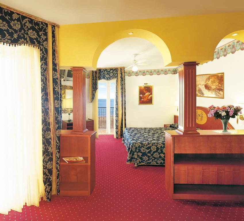 Napoleon 4* Lido di Jesolo