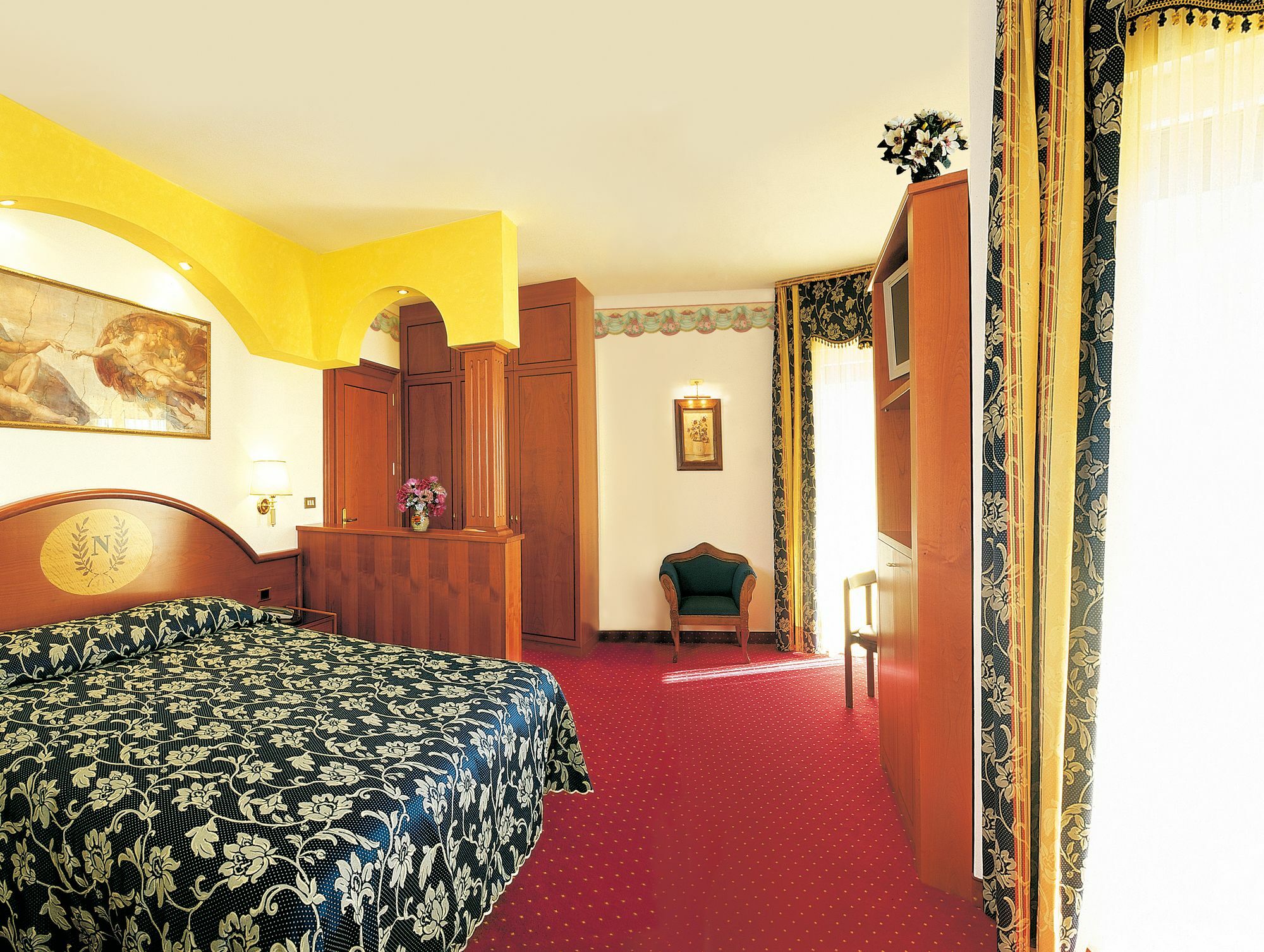 Napoleon Hotel