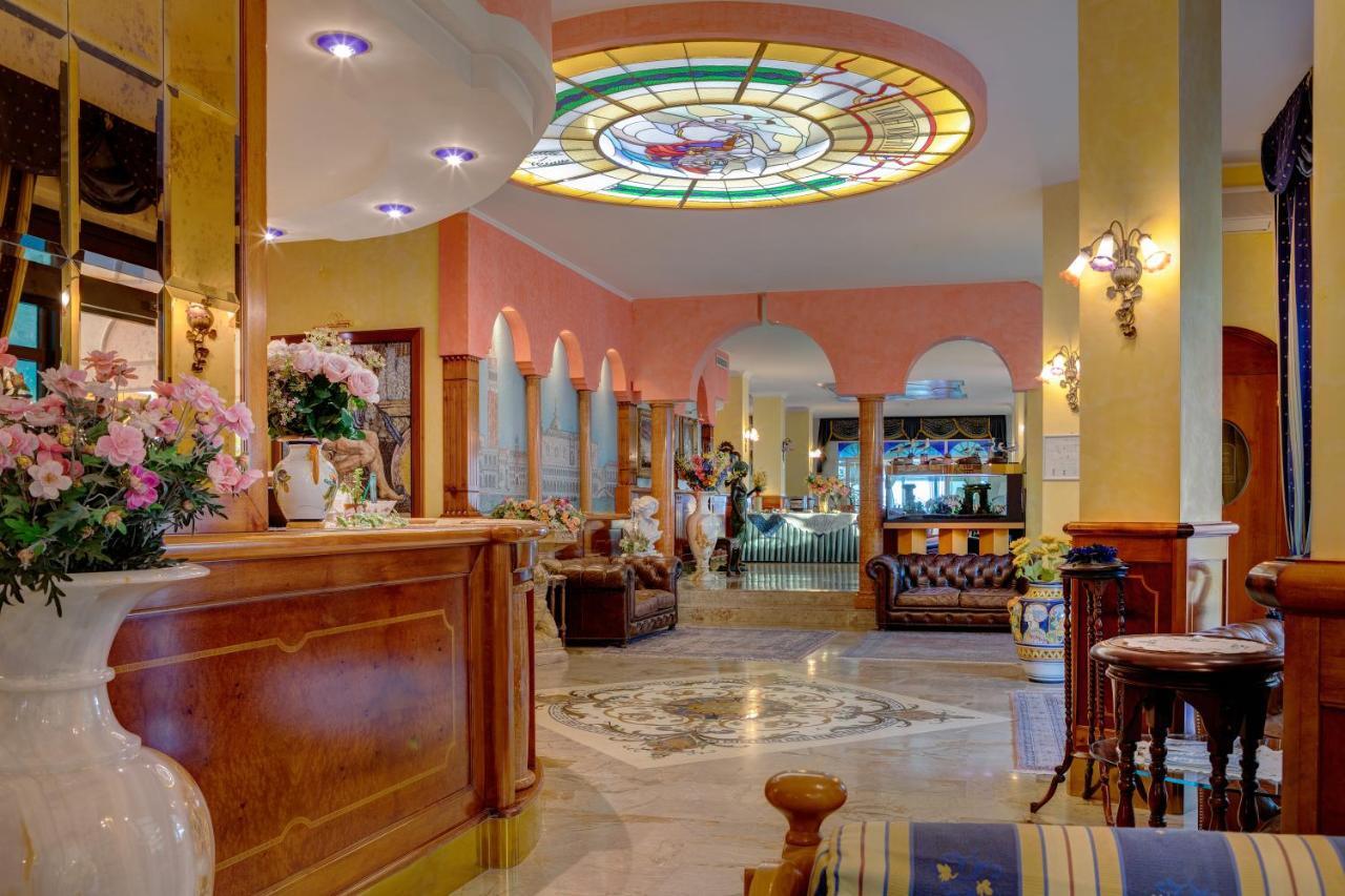 Napoleon Hotel 4*